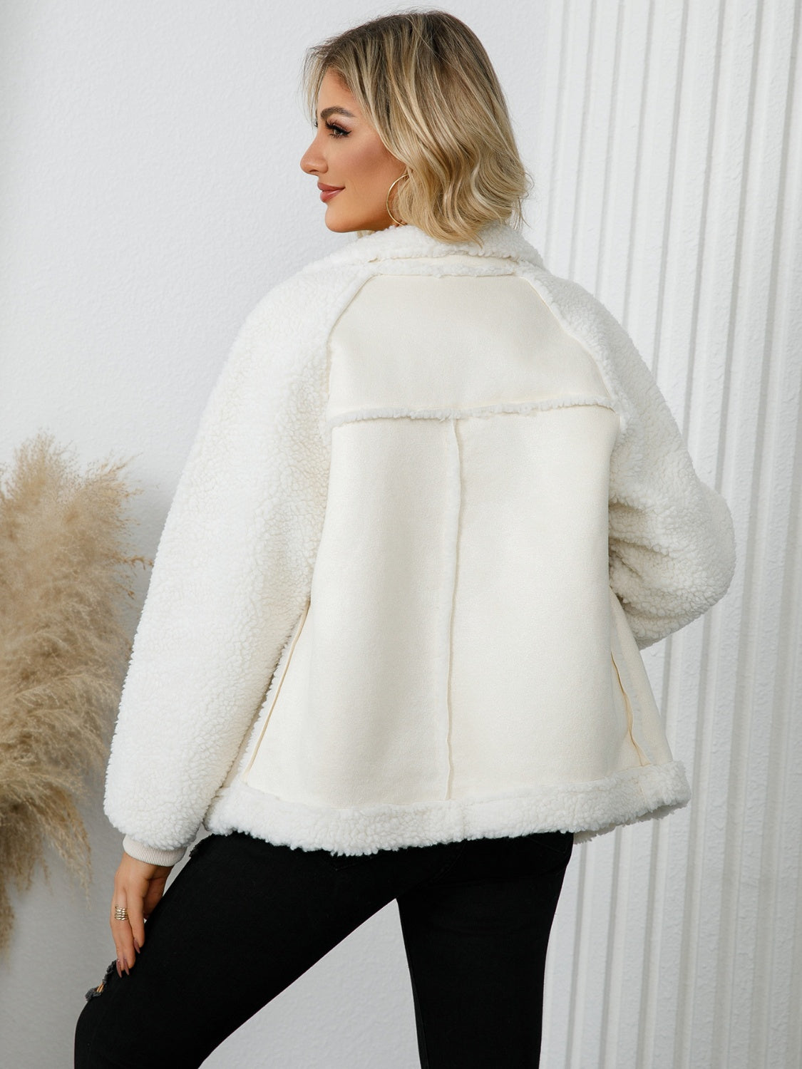 Elowen Pocketed Sherpa Zip Up Long Sleeve Jacket