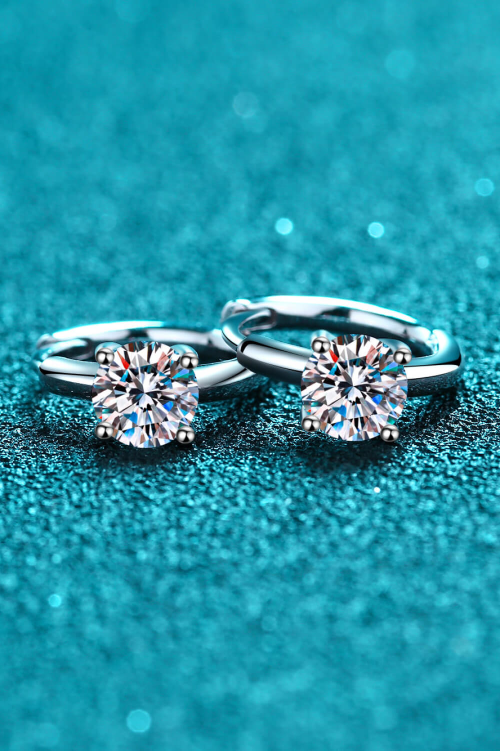 Love Me Not Moissanite Huggie Earrings