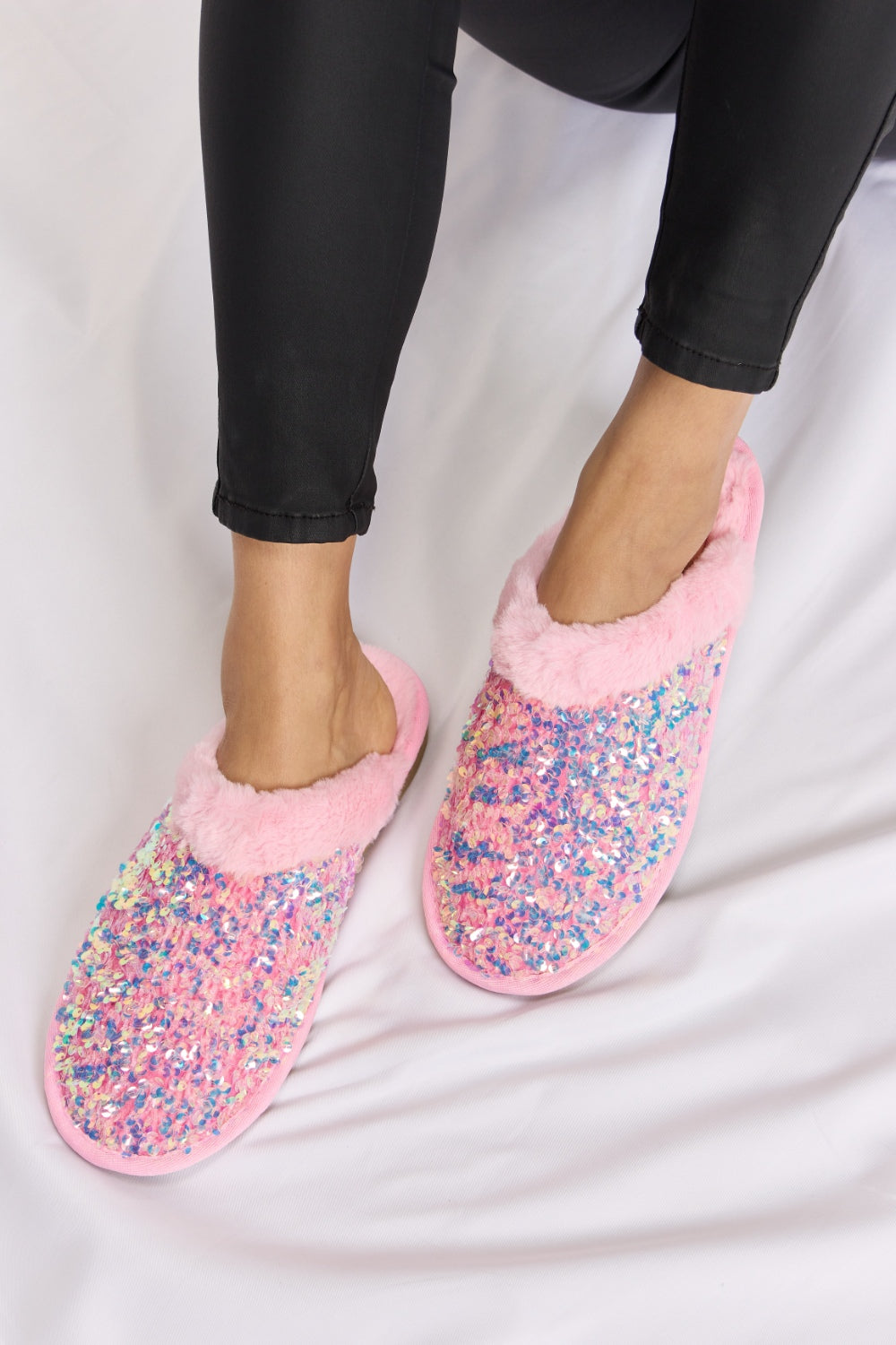 City-Glam Sequin Plush Round Toe Slippers