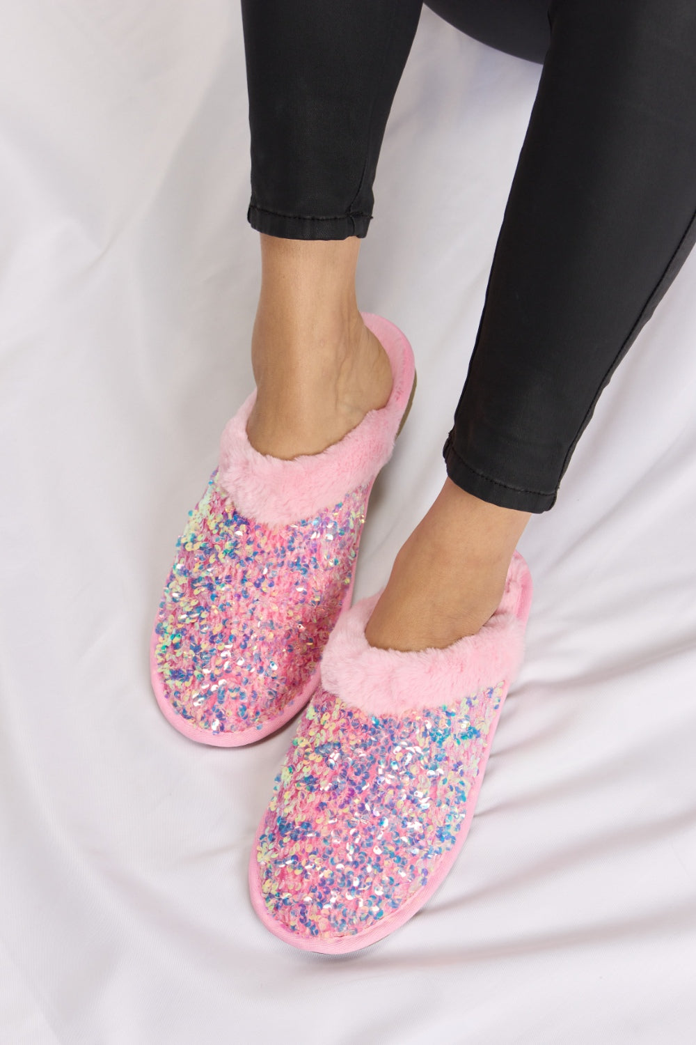City-Glam Sequin Plush Round Toe Slippers
