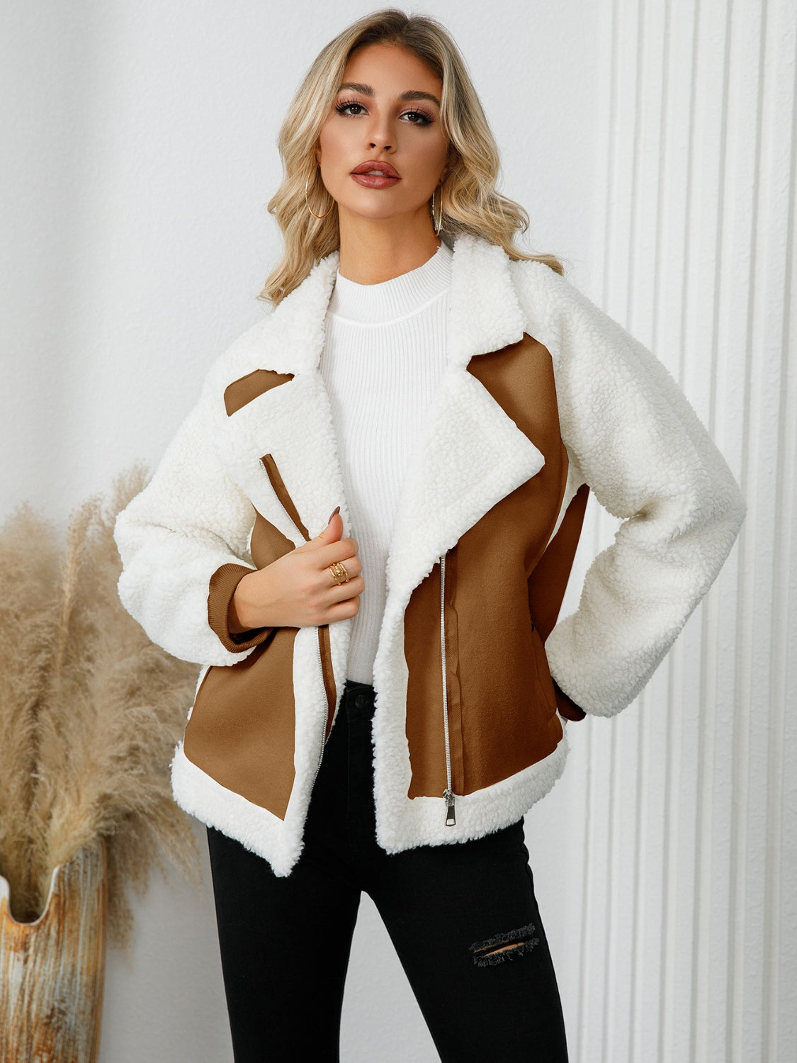 Elowen Pocketed Sherpa Zip Up Long Sleeve Jacket