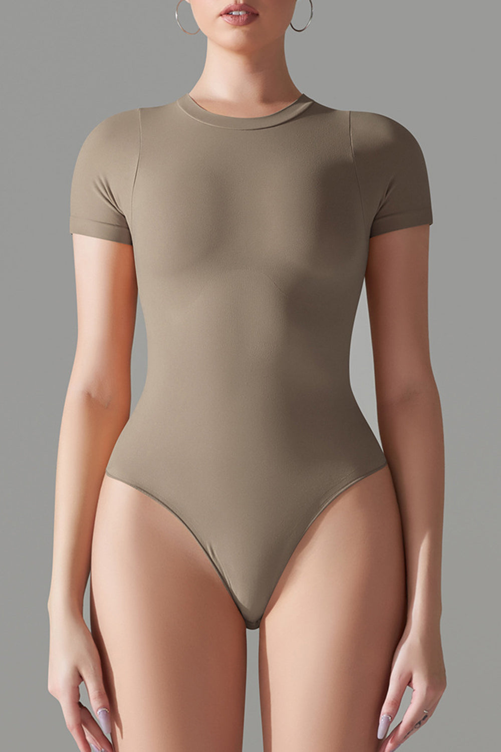 Leslie Round Neck Short Sleeve Active Bodysuit
