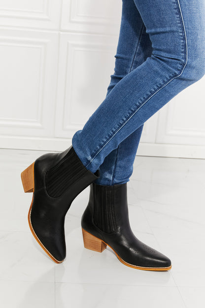 Onyx Rush Stacked Heel Chelsea Boot in Black