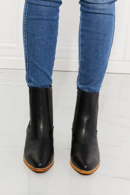 Onyx Rush Stacked Heel Chelsea Boot in Black