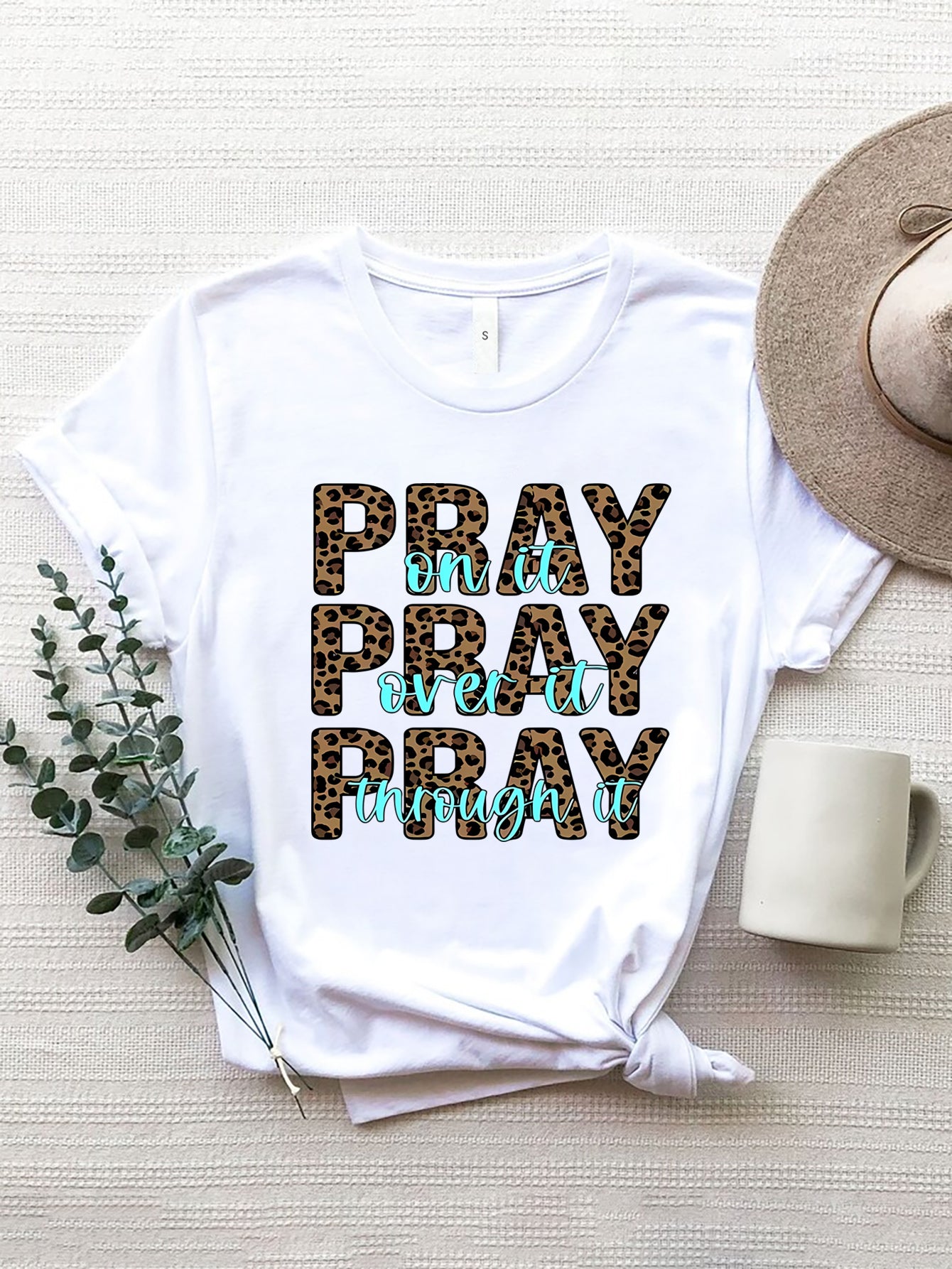 "Pray" Graphic Round Neck Short Sleeve T-Shirt